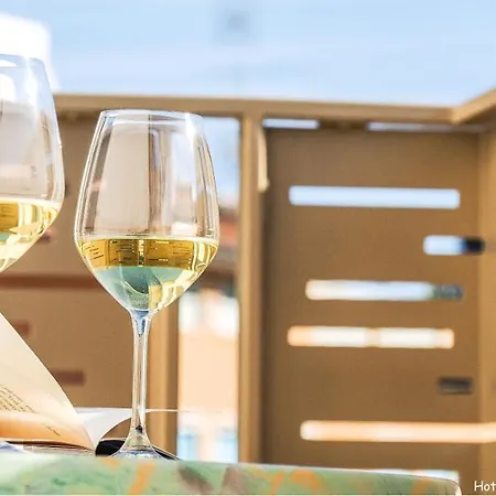 Angelo 3* カオルレ